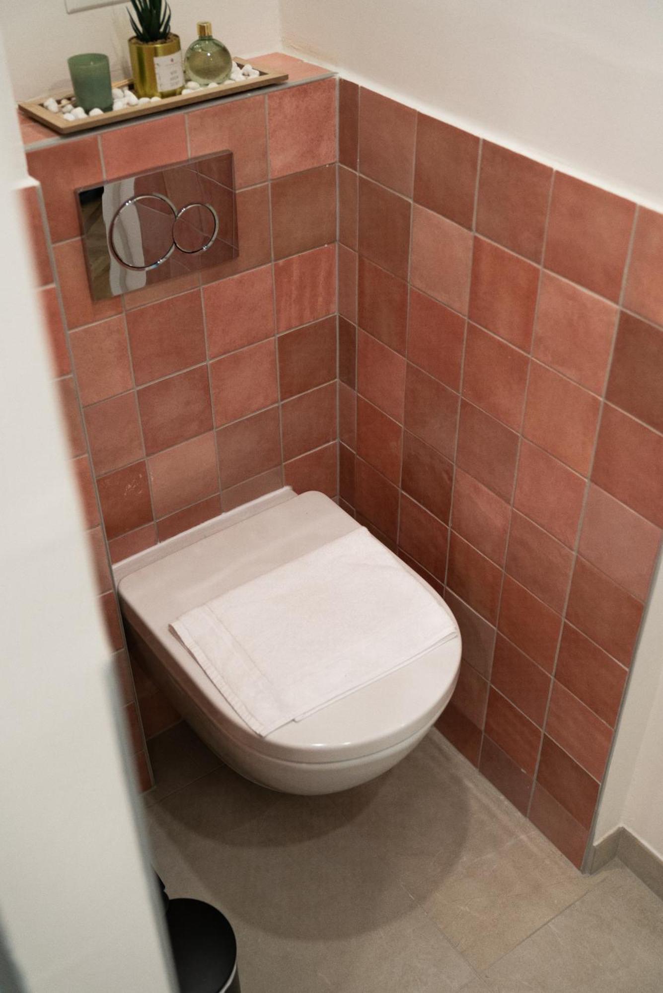 City: Live, Work, Play Apartament *